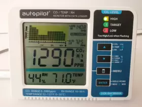 Apcem2 Autopilot Desktop Co2 Temp And Humidity Monitor Data Logger Hydroponic #2