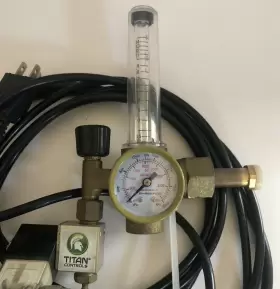 Hgc702710 Titan Controls Co2 Regulator #2
