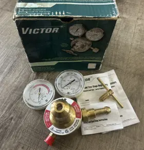 350-15-510 Victor Heavy Duty Acetylene Pressure Regula Delivery Rate 2-15 Psi